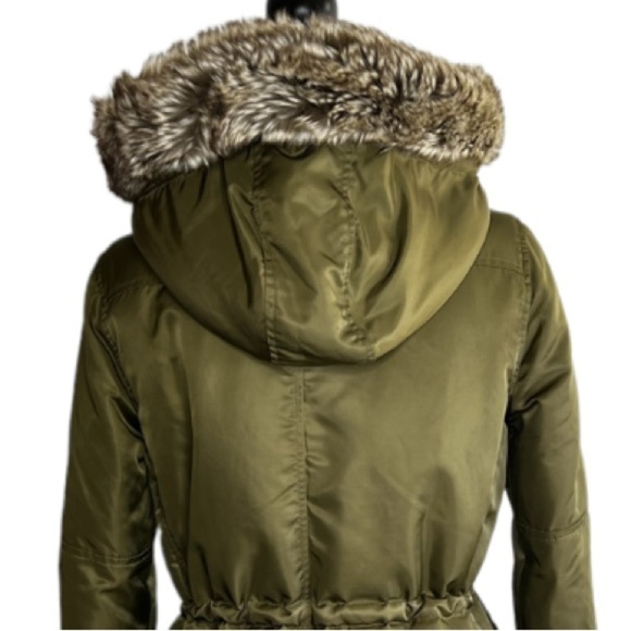 Levi Strauss Women’s Green Poly Duck Down Filled Faux Fur Hooded Parka Jacket - Picture 9 of 16